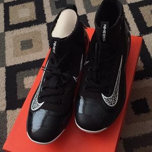 Metal baseball cleats size 11. Nike Air Huarache